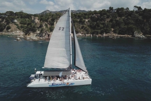 Lloret de Mar: Catamaran Sailing Tour with BBQ and Drinks