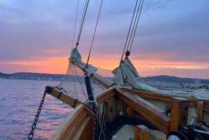 Palamós: Bådtur ved solnedgang med et glas Cava