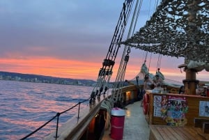Palamós: Tour in barca al tramonto con bicchiere di Cava