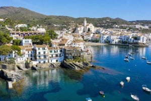 FROM Roses: Bay of Cadaqués Boat Trip with Swim Stop