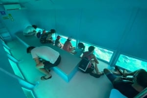 Roses: viaggio in catamarano in Costa Brava con vista subacquea