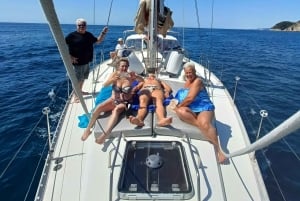 Een dagje zeilen met barbecue aan de Costa Brava