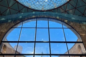 Museo Salvador Dalí, Casa y Cadaqués Tour semiprivado