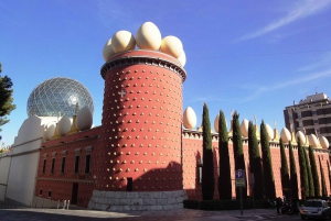 Salvador Dalí Tour