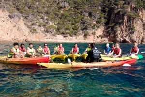 Sant Feliu de Guíxols: Passeio de caiaque e mergulho com snorkel