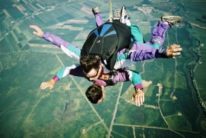 Skydive Over Barcelona – 13,000ft Tandem Jump + Transport