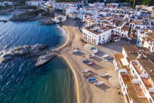 Walking Costa Brava Coves, Beaches & Famous Fishing Village