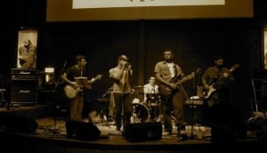 Costa Rica Surfing, by over_kind_man (Flickr)