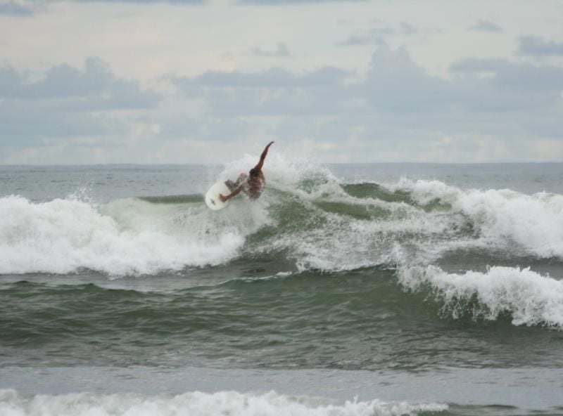 Costa Rica Surfing by Bodhi Surf School (Flickr)