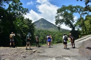 Pomeriggio Vulcano Arenal e fiume naturale delle sorgenti termali