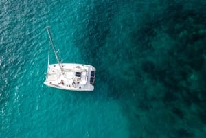 All-Inclusive 4-Hour Costa Rica Morning Catamaran Experience