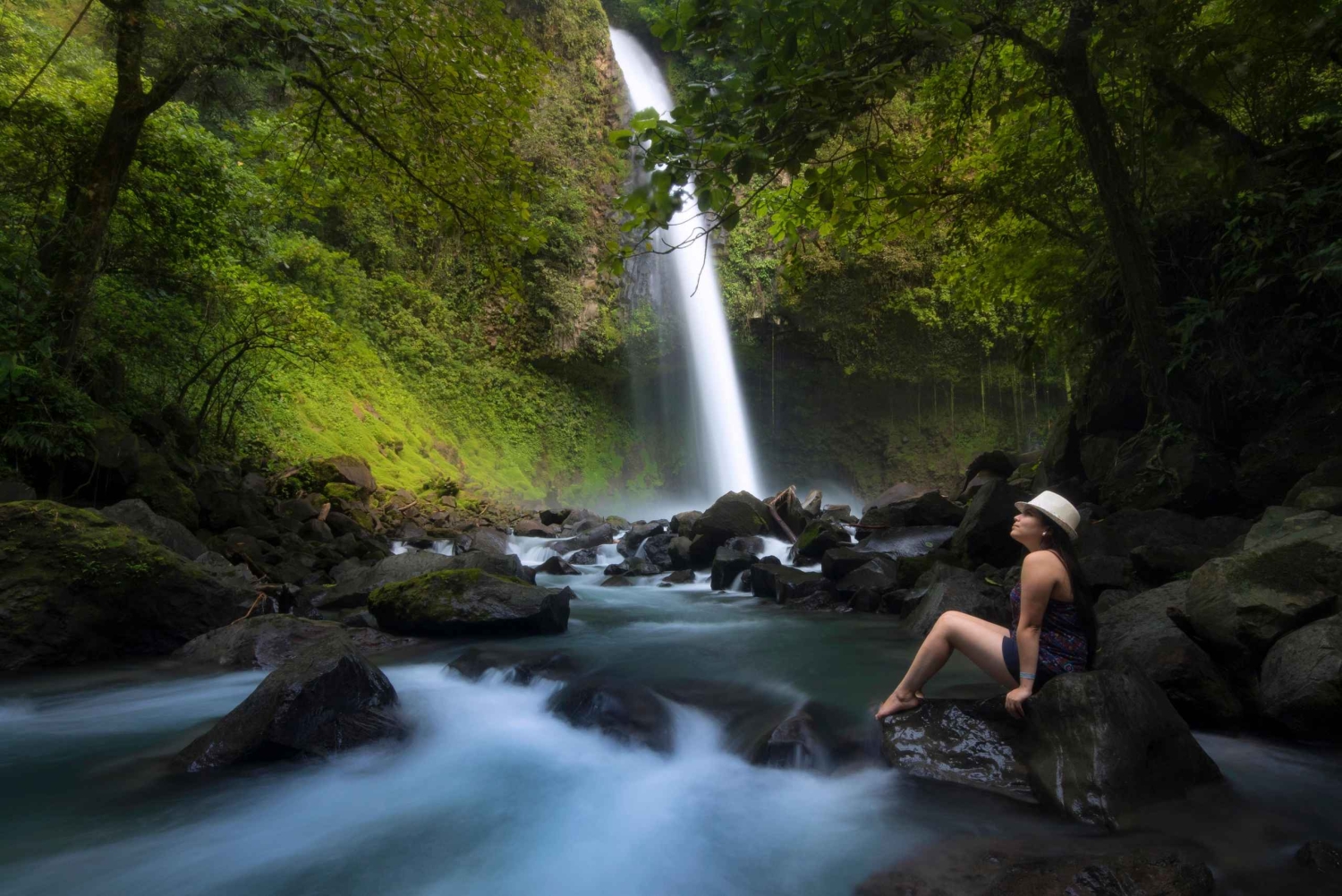 Parc des ponts suspendus d'Arenal + cascade de La Fortuna et déjeuner
