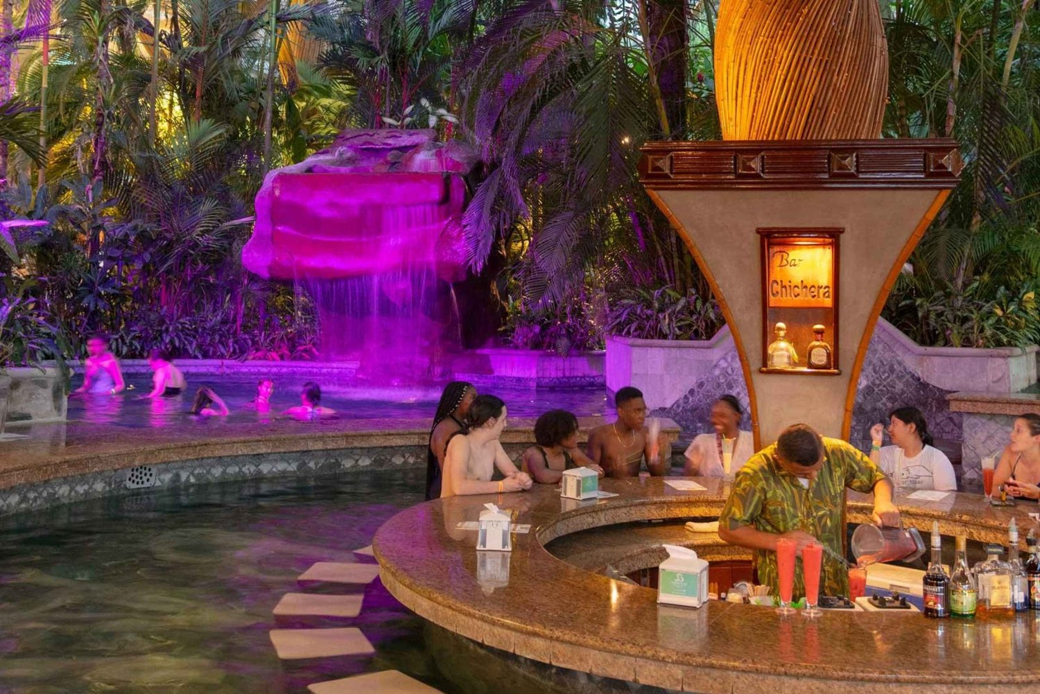 ARENAL VOLCANO BALDI HOT SPRINGS & LA FORTUNA WATERFALL