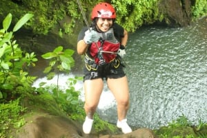Vulcão Arenal: Salto em Cachoeira e Canyoning Extremo