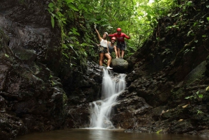 Vulkanen Arenal: Vattenfallshopp och extrem canyoning