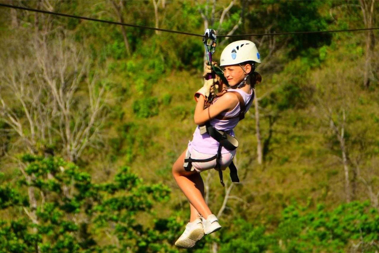 Carara Adventure Park: Zipline-eventyr med havutsikt