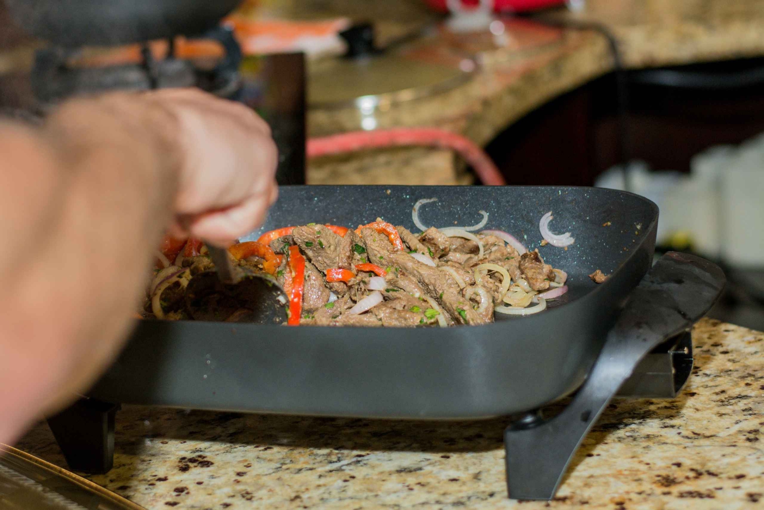 Yhdistetty ruoanlaittokurssi ja salsatanssitunti