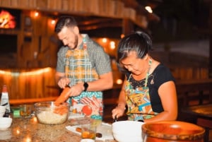 Aula de culinária combinada e aula de salsa