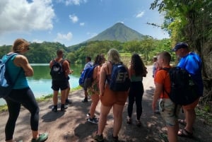 Combo La Fortuna Waterfall and Volcano Hike & Hotsprings