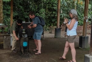 Costa Rica: dovendyr-tur og kaffe, sjokolade og sukkerrør