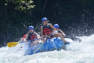 Costa Rica Whitewater Rafting klasse 3/4 fra La Fortuna
