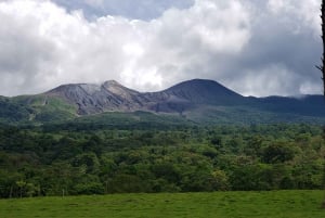 Hästäventyr genom Rincon de la Vieja regnskog