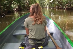 3-hour experience through the channels of the National Park.