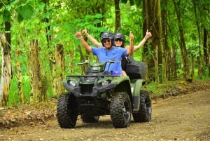 Från Jaco Beach & Los Suenos Dubbel ATV + stopp för vattenfall