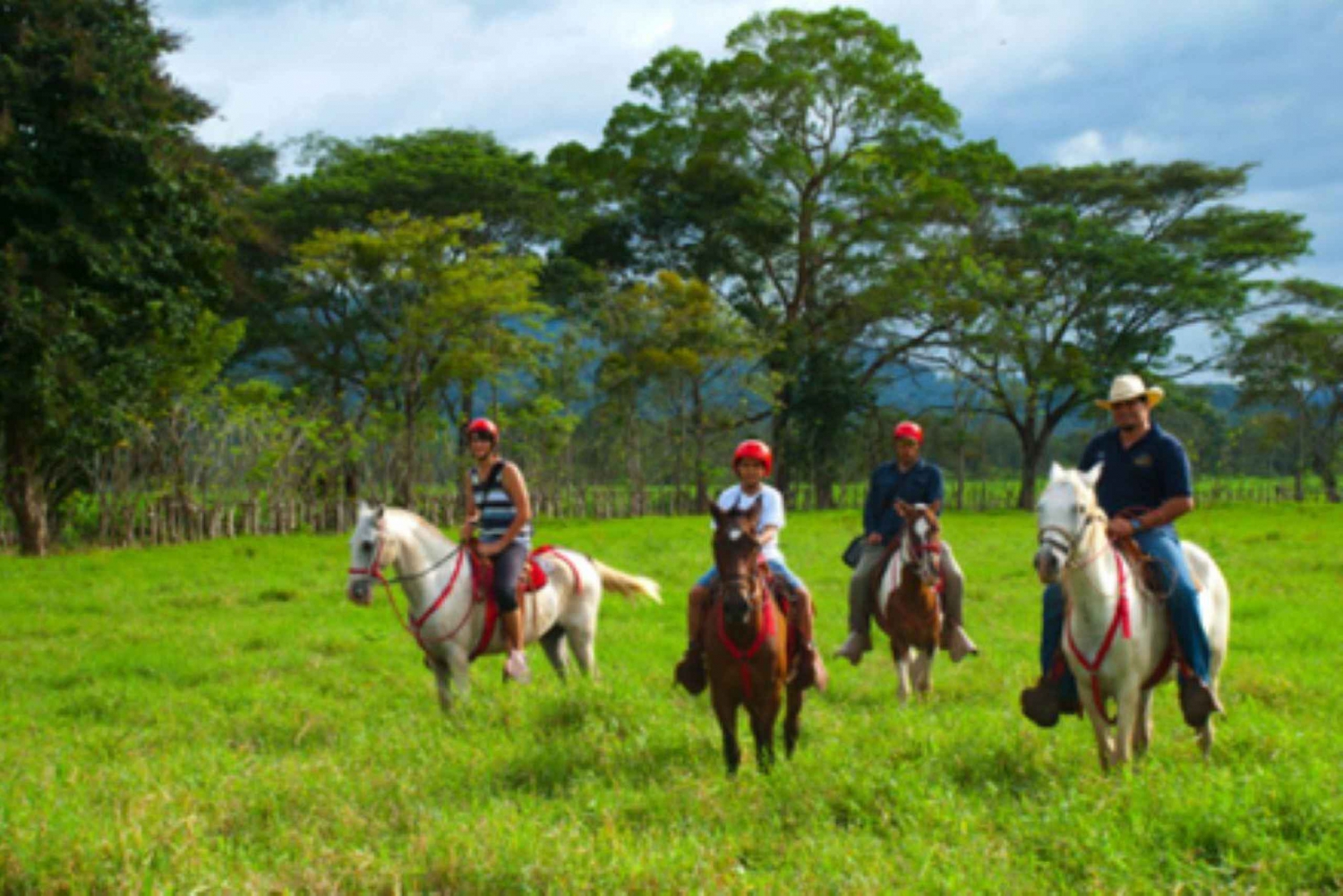 Fra Jaco: Hesteridning på Hacienda Nosavar