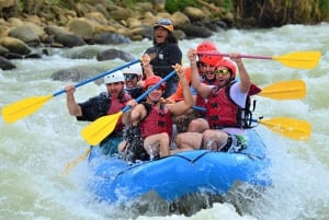 Desde Jaco: Rafting en aguas bravas Savegre