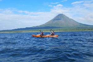 Da La Fortuna: gita in kayak sul lago Arenal con trasferimento