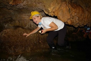 Fra La Fortuna: Udforskning af Venado-grotterne - lille gruppetur
