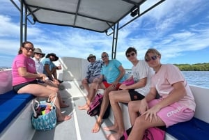 From Puntarenas: Isla Tortuga Full-Day Group Tour