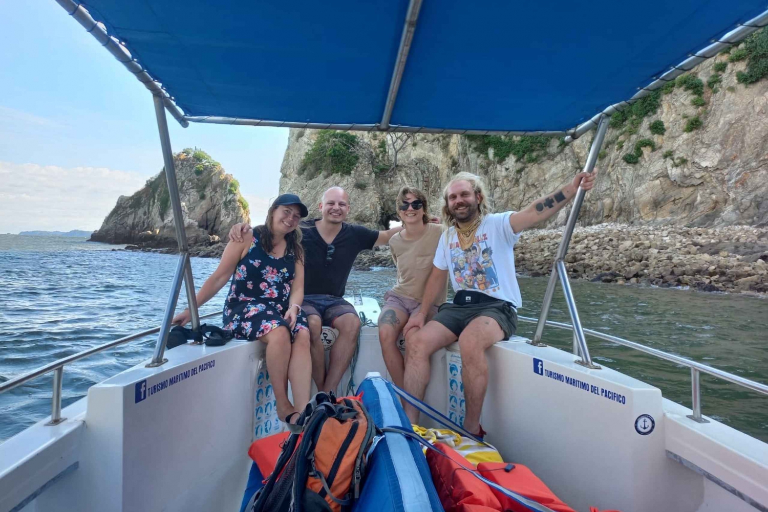 Desde Puntarenas: Excursión en barco de día completo a la Isla Tortuga