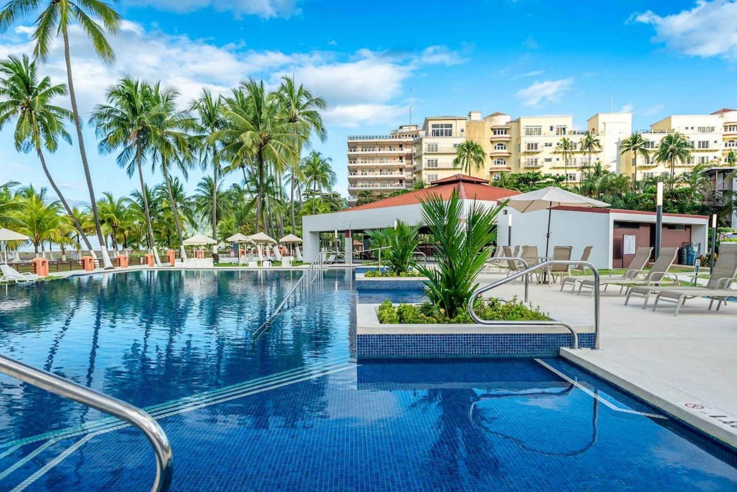 Fra San José: All-Access Best Western Jaco Beach Day Tour