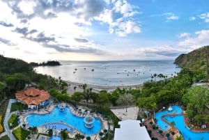 De San José: Passe de um dia com acesso total ao Punta Leona Hotel