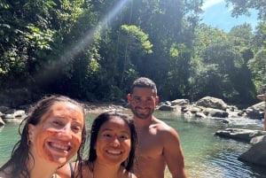 Avventura di un giorno tra cascate e spiagge