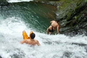 Pacote Dourado/2 dias/1 noite+18cabos Zipline em 11 cascatas