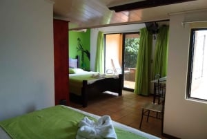 Pacote Dourado/2 dias/1 noite+18cabos Zipline em 11 cascatas