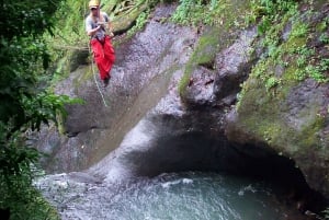 Pacote Dourado/2 dias/1 noite+18cabos Zipline em 11 cascatas