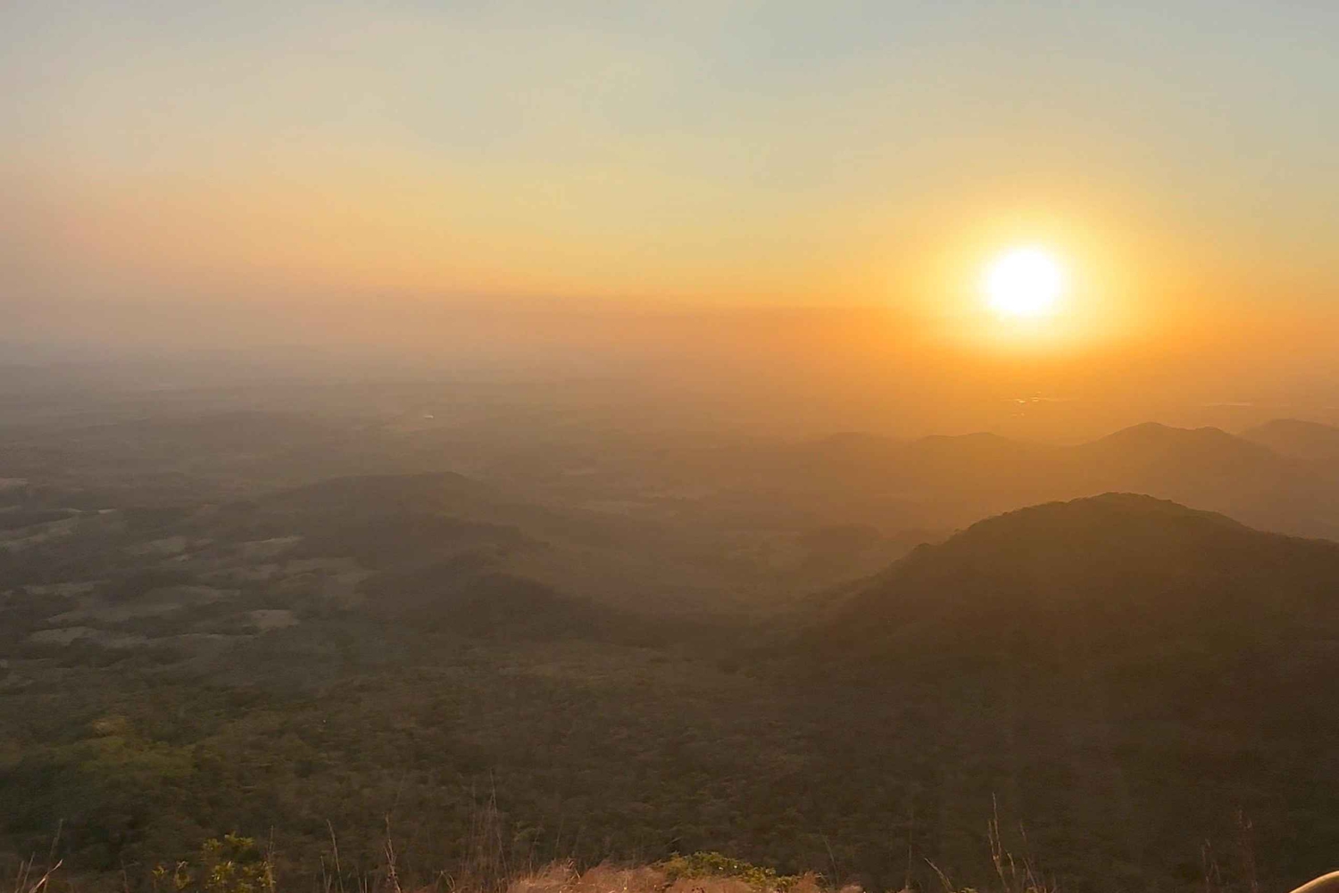 Гуанакасте: поход на Серро-Пеладо и экскурсия к водопаду Ла-Пьедра-дель-Индио