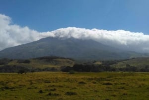 Guanacaste Province: Volcano Crater and Waterfalls Tour