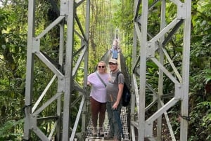 Halvdagsvandring i regnskogen Hanging Bridges, La Fortuna