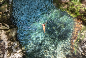 Hesteridning en halv dag: Ridning + lunsj + varm kilde