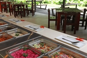 Pura Vida -joki ja pääsy kuumaan lähteeseen