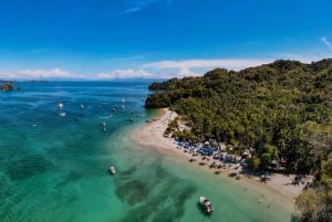 Puntarenas: Isla Tortuga Boat Tour with Lunch and Snorkeling