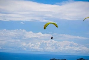 Jaco: Vuelo en parapente biplaza de 1500 pies con vistas a la playa