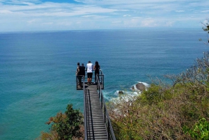 Jaco : 3 heures d'aventure en VTT avec chutes d'eau et vue sur le ciel