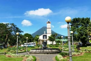 Jaco: Arenal Volcano, Fortuna Waterfall ja Hot Springs Tour