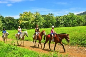 Jaco Beach: Horseback Riding with Natural Pool Stop